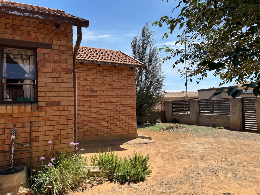 3 Bedroom Property for Sale in Vista Park Free State